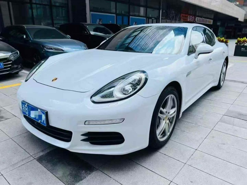 深圳16年保时捷帕拉梅拉3