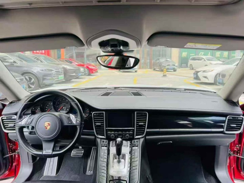 深圳16年保时捷帕拉梅拉5