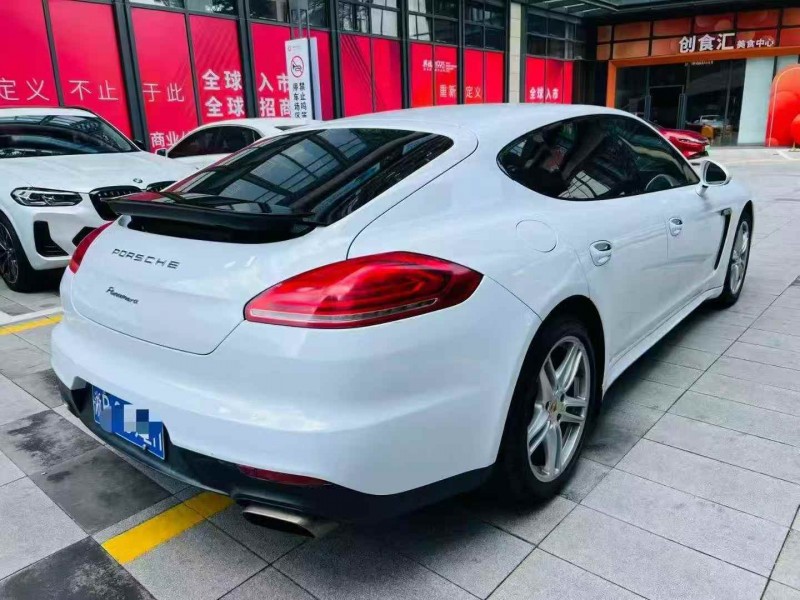 深圳16年保时捷帕拉梅拉8
