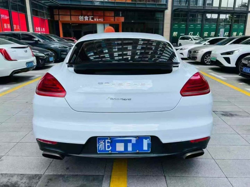 深圳16年保时捷帕拉梅拉9