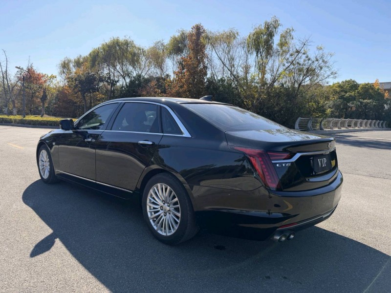 南通20年凯迪拉克CT64