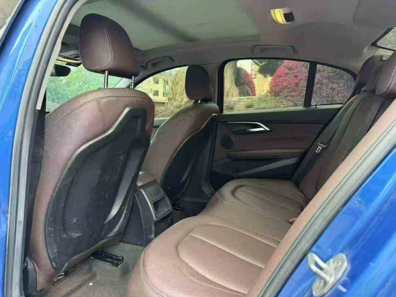 衢州19年宝马1系6