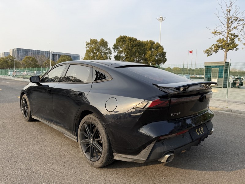 鹽城22年長安汽車UNI8