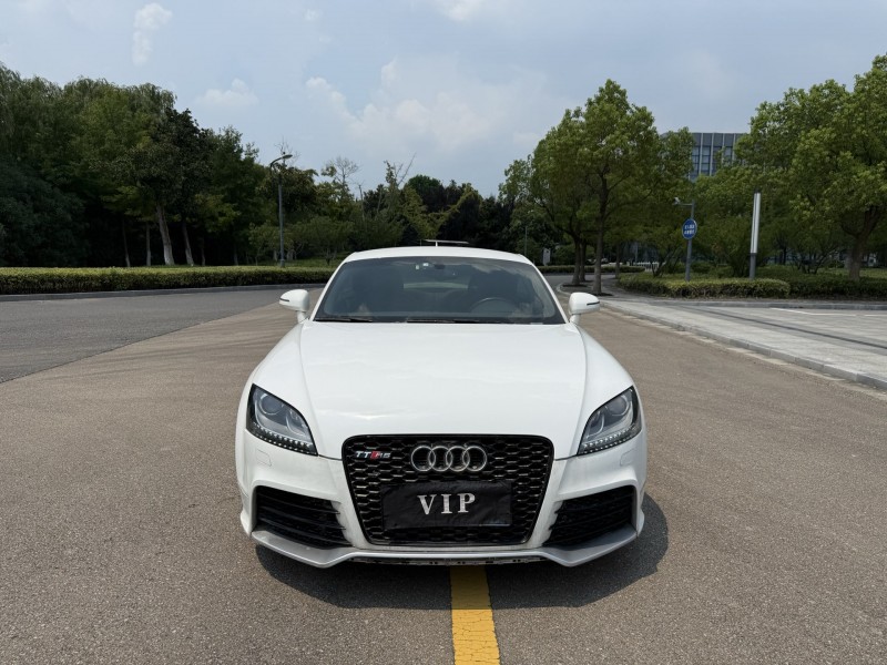 鹽城13年奧迪TT1