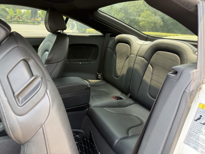 鹽城13年奧迪TT8