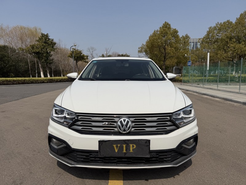 鹽城18年大眾蔚領1