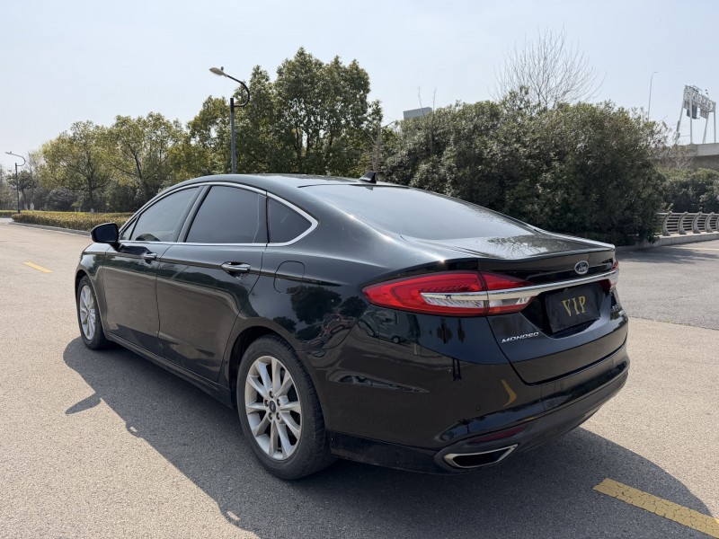 鹽城17年福特蒙迪歐9