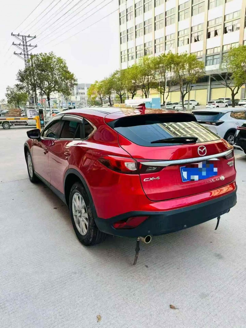 金華17年馬自達CX-47