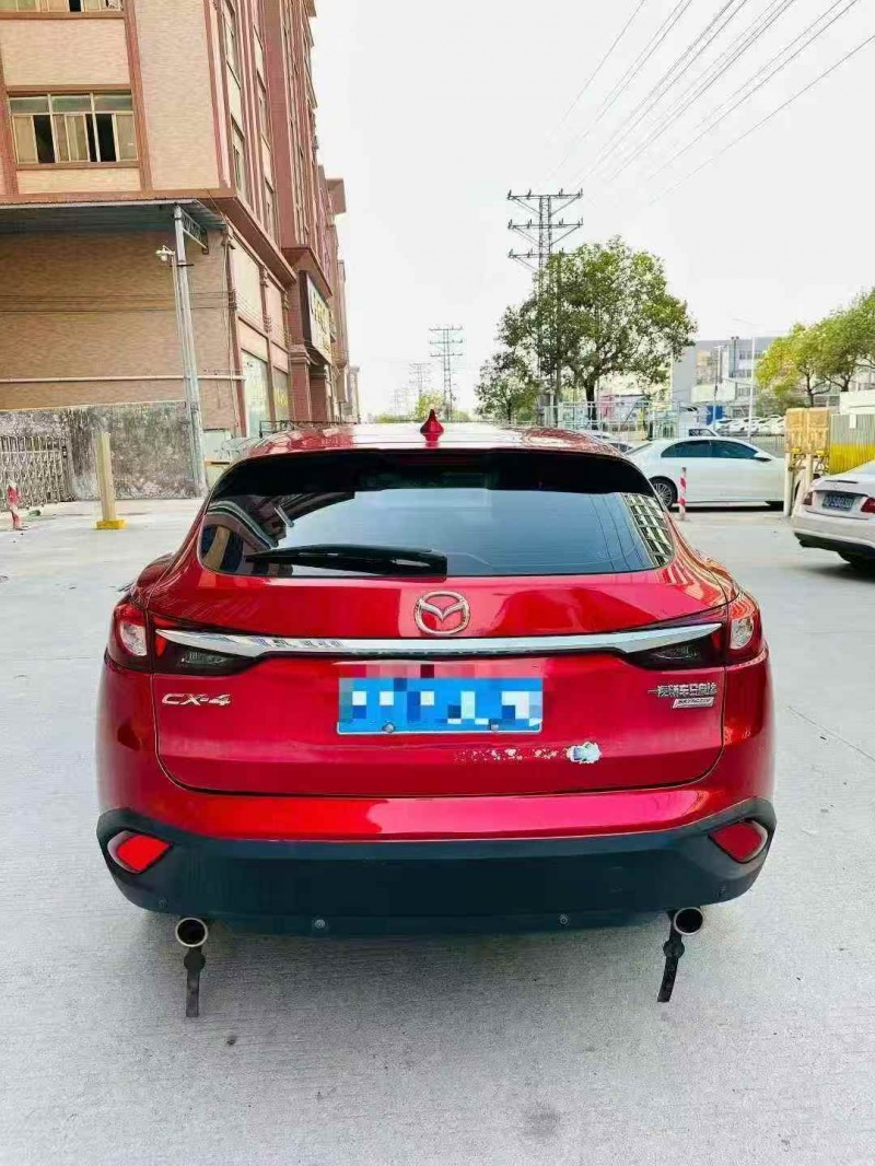 金華17年馬自達CX-49