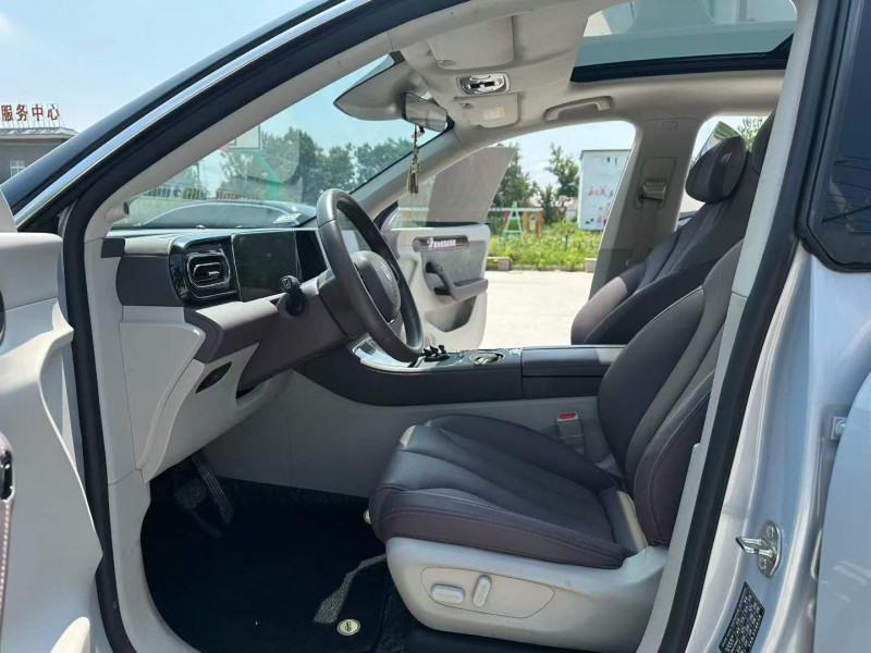 徐州22年零跑汽车C113