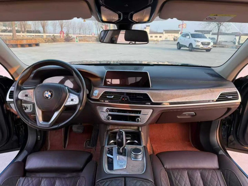 徐州21年宝马7系5