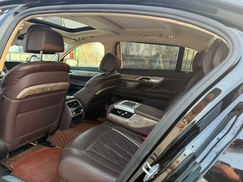 徐州21年宝马7系7