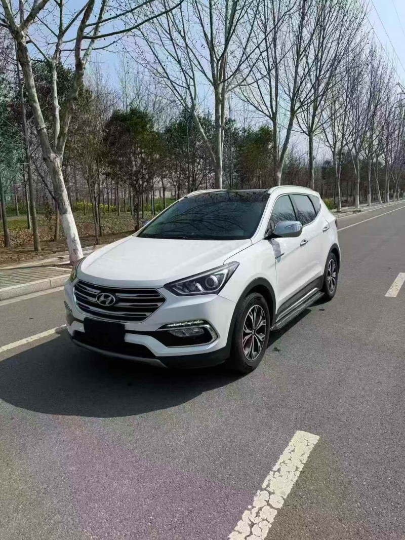 苏州17年现代新胜达2