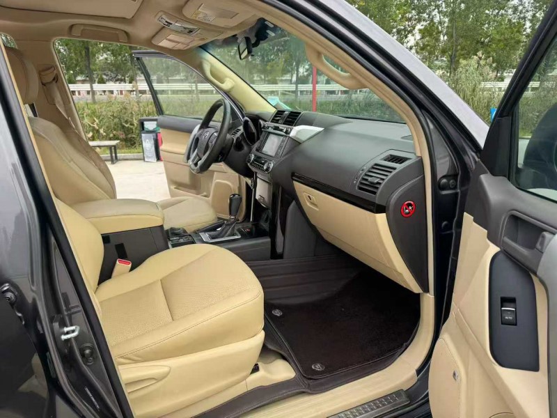 徐州18年丰田普拉多5