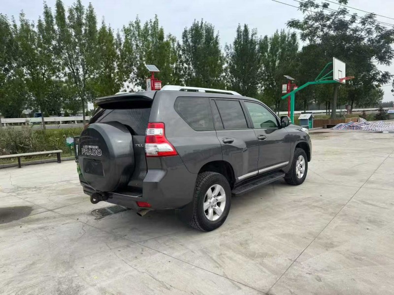 徐州18年丰田普拉多8