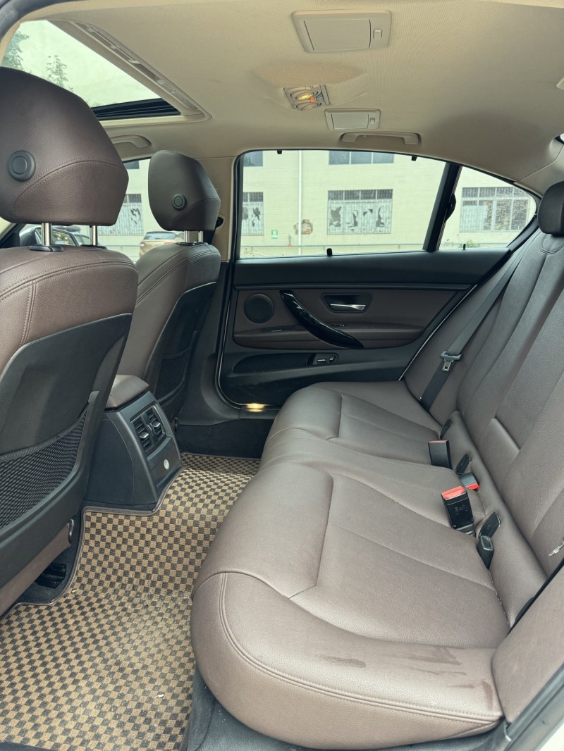 中山18年宝马3系6