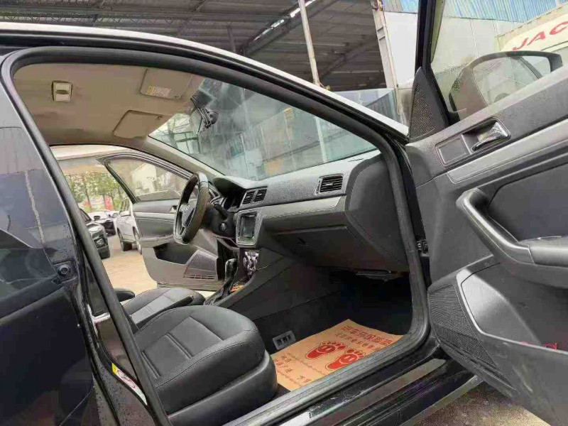 徐州16年大众朗逸6