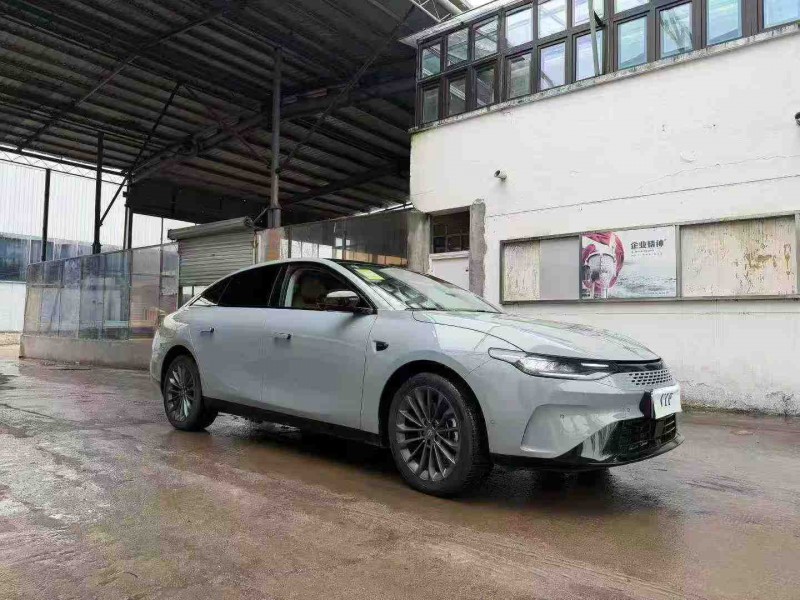 徐州25年零跑汽车C013