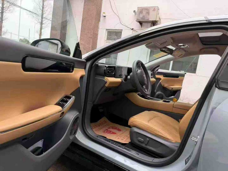 徐州25年零跑汽车C014