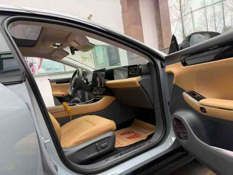 徐州25年零跑汽车C016