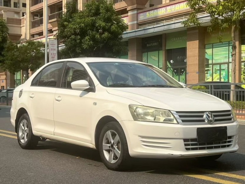 东莞13年大众桑塔纳2