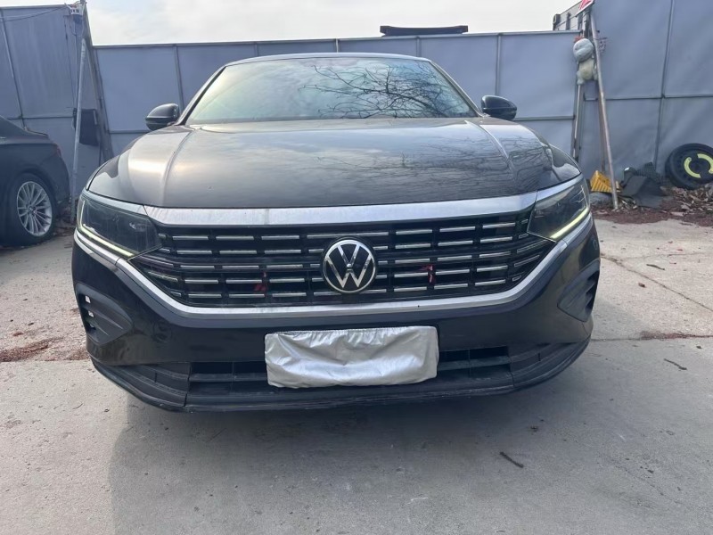 青岛22年大众帕萨特1