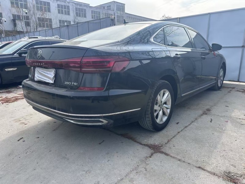 青岛22年大众帕萨特9