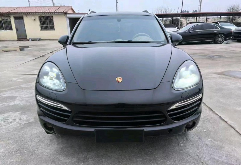 广州13年保时捷卡宴1