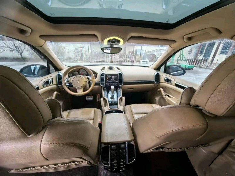 广州13年保时捷卡宴4