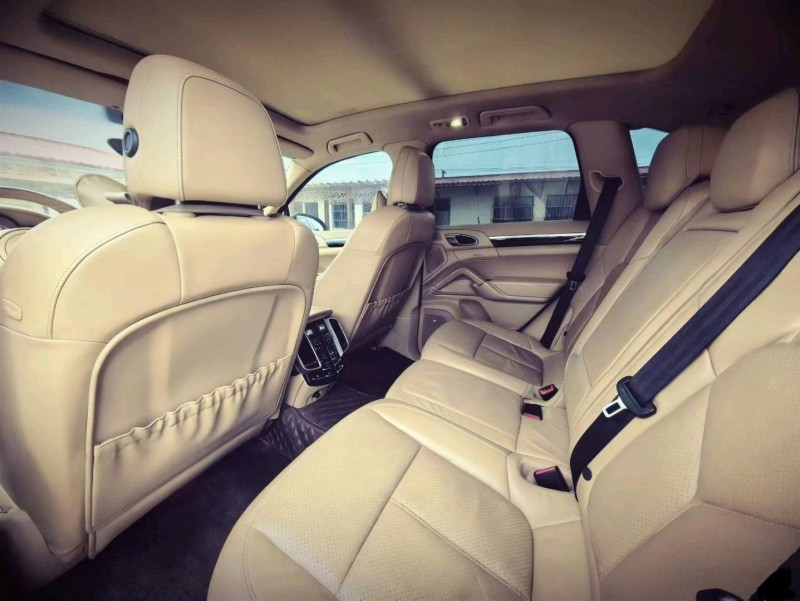 广州13年保时捷卡宴5