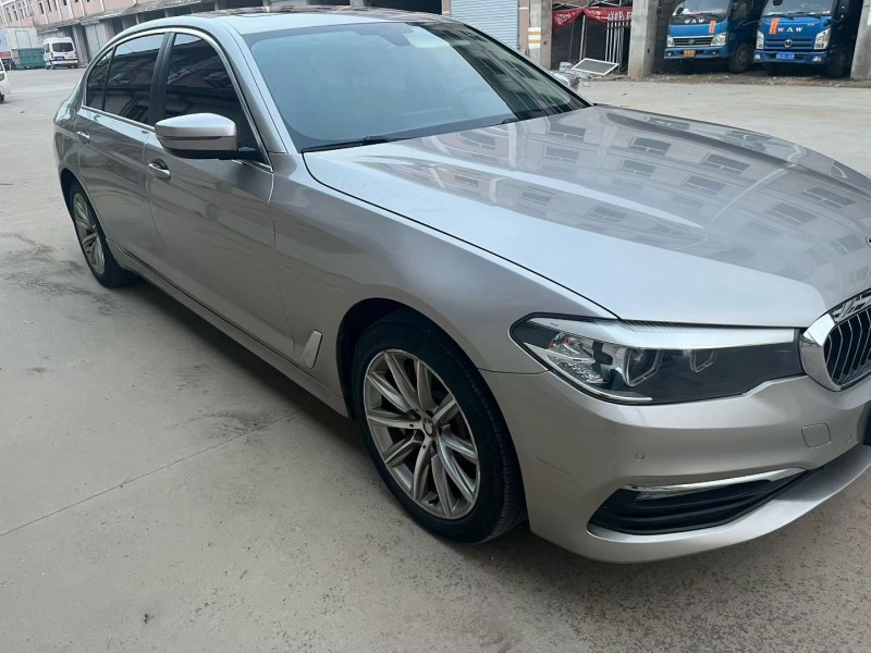 徐州18年宝马5系3