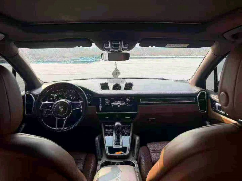 石家庄21年保时捷卡宴8