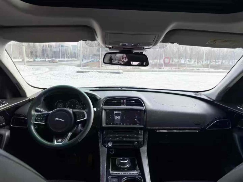 吉林16年捷豹F-PACE4