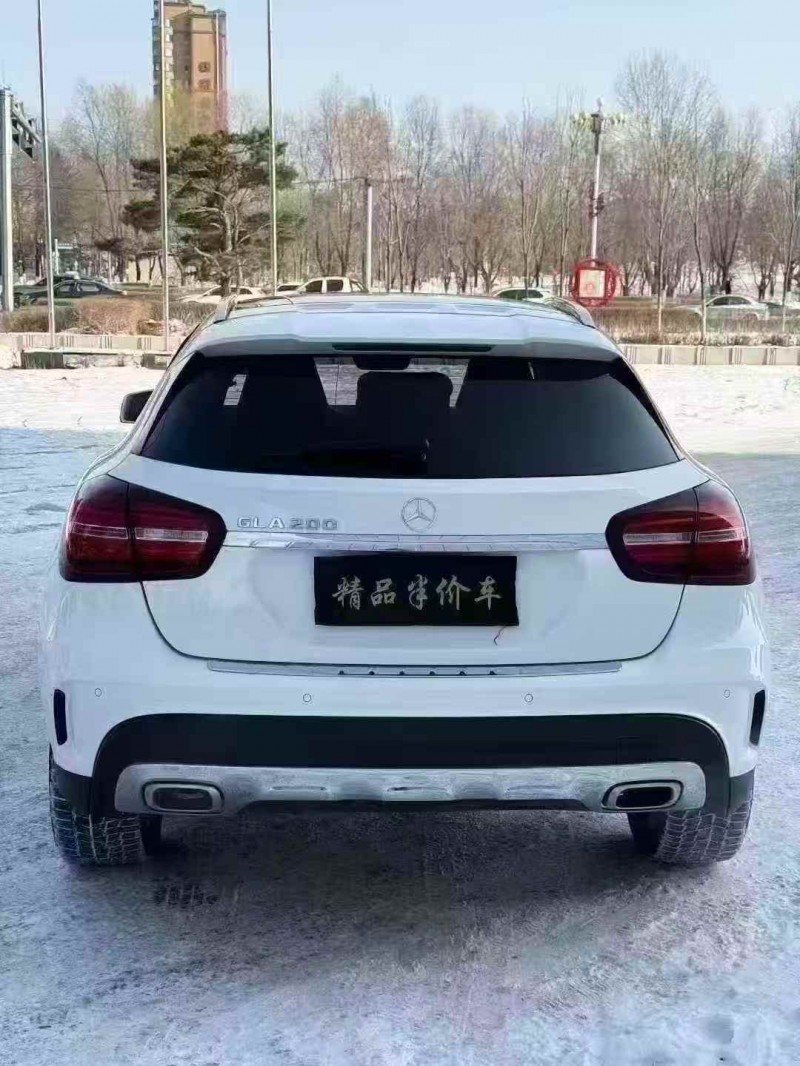吉林19年奔驰GLA5