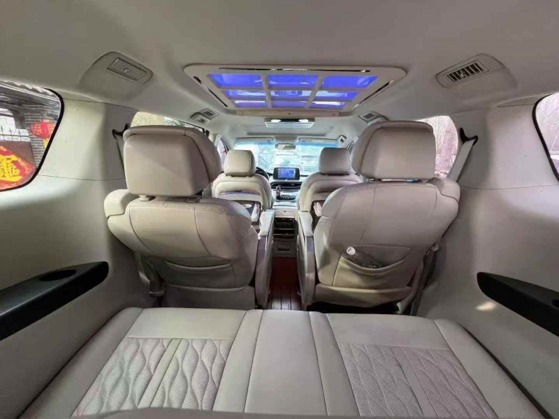 济宁20年别克君威6