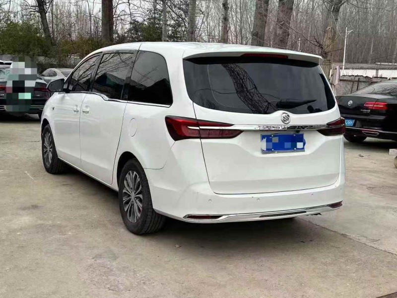 济宁20年别克君威7