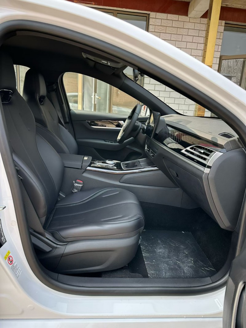 廊坊25年比亚迪秦8