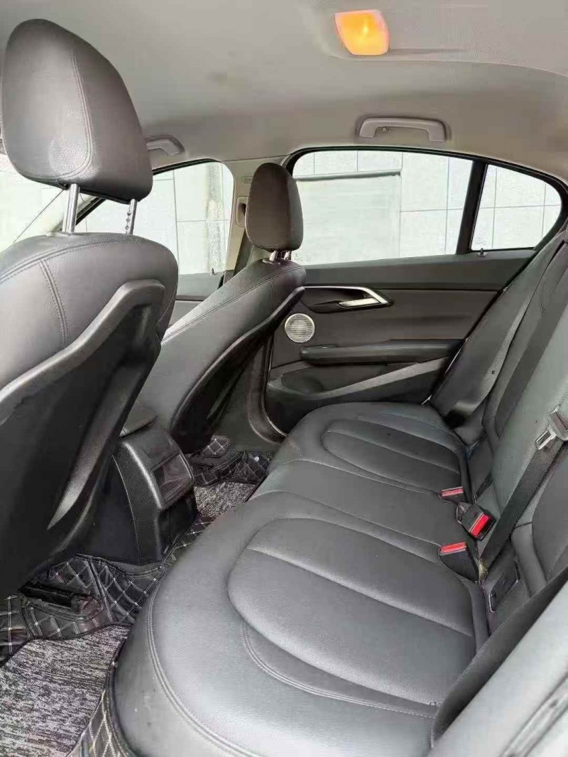 吉林22年宝马1系9