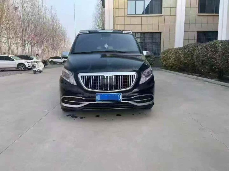 烟台17年奔驰威霆1