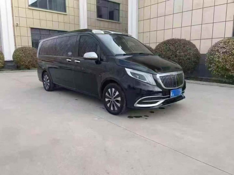 烟台17年奔驰威霆2