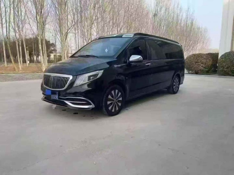 烟台17年奔驰威霆3