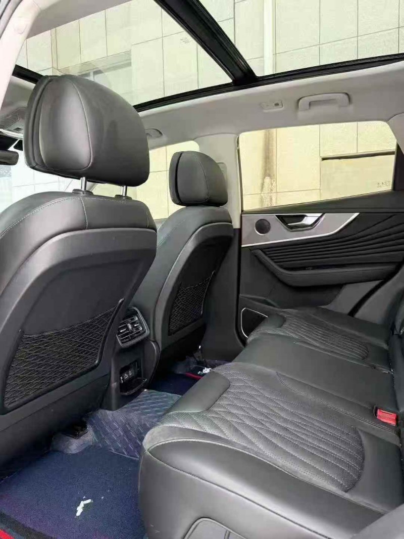 吉林23年紅旗HS59