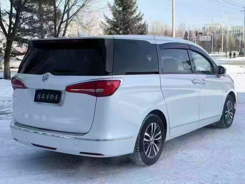 吉林17年别克GL83