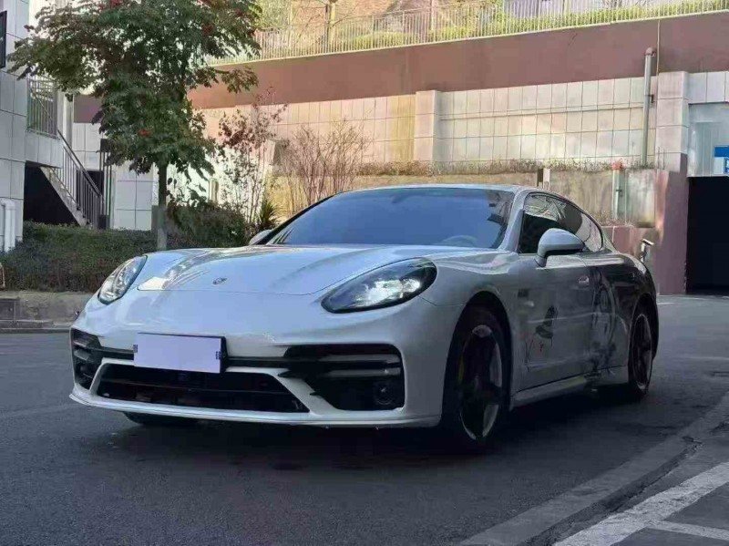 绵阳16年保时捷帕拉梅拉3