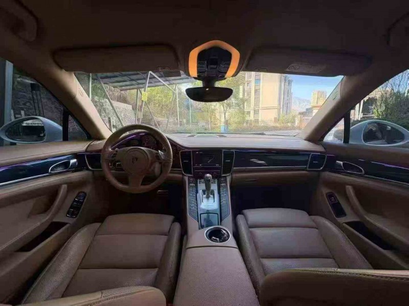 绵阳16年保时捷帕拉梅拉6