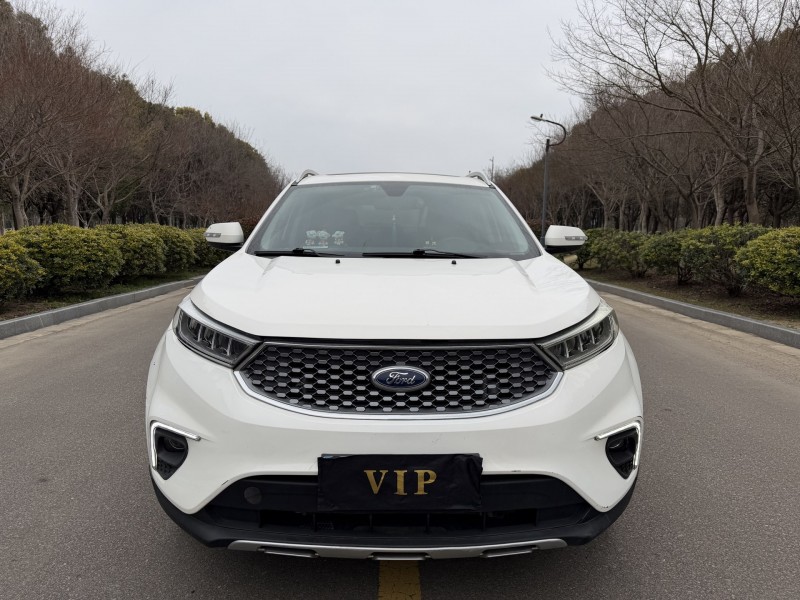 鹽城19年福特領界1