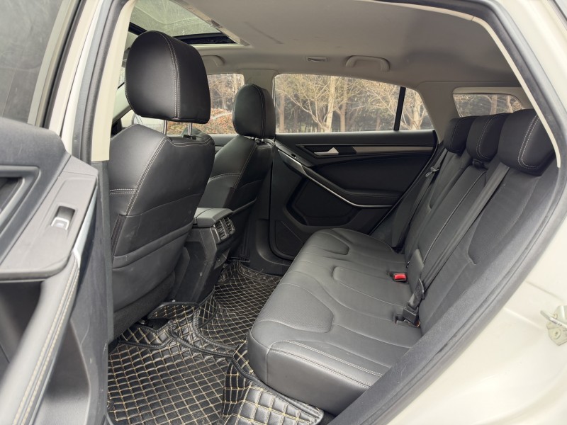 鹽城19年福特領界2