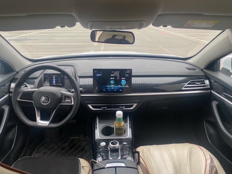 青岛22年比亚迪秦6