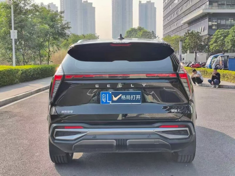 湛江22年吉利博越9