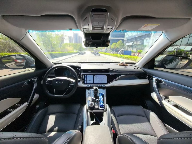 汕頭21年吉利博越6